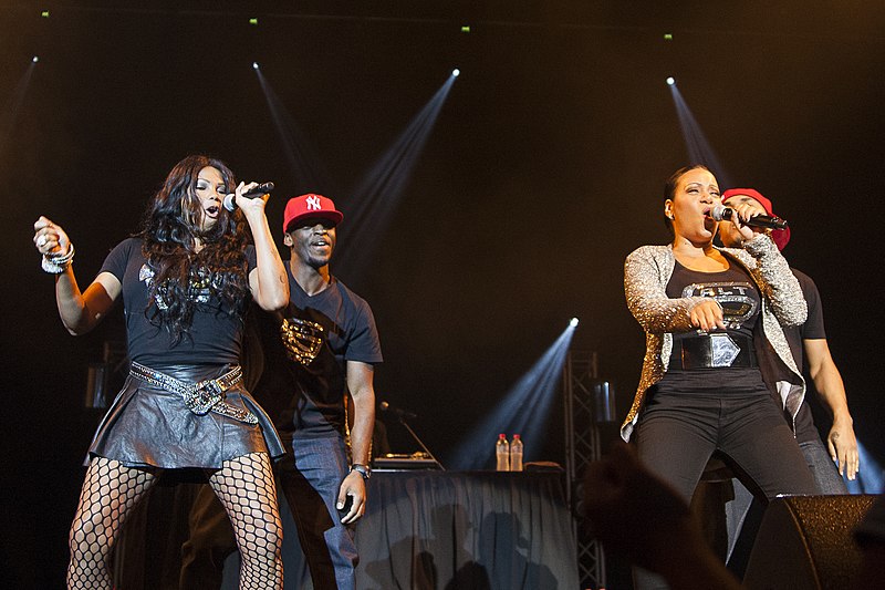 Images_Music/WC_Music_10_Hip_Hop_David_Burke_Salt_n_Pepa.jpg