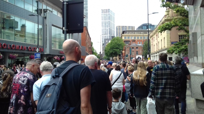 Images_Music/WTN_Music_11_Hard_Rock_Funeral_Mourners_approaching_Black_Sabbath_bridge_from_Centenary_Square.jpg