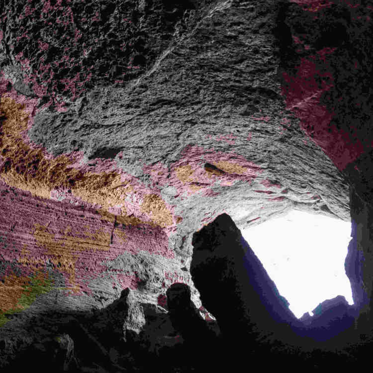 images_my_ideas_16-2/16_SHUT_space_bejenado_lava_tube_la_palma.jpg