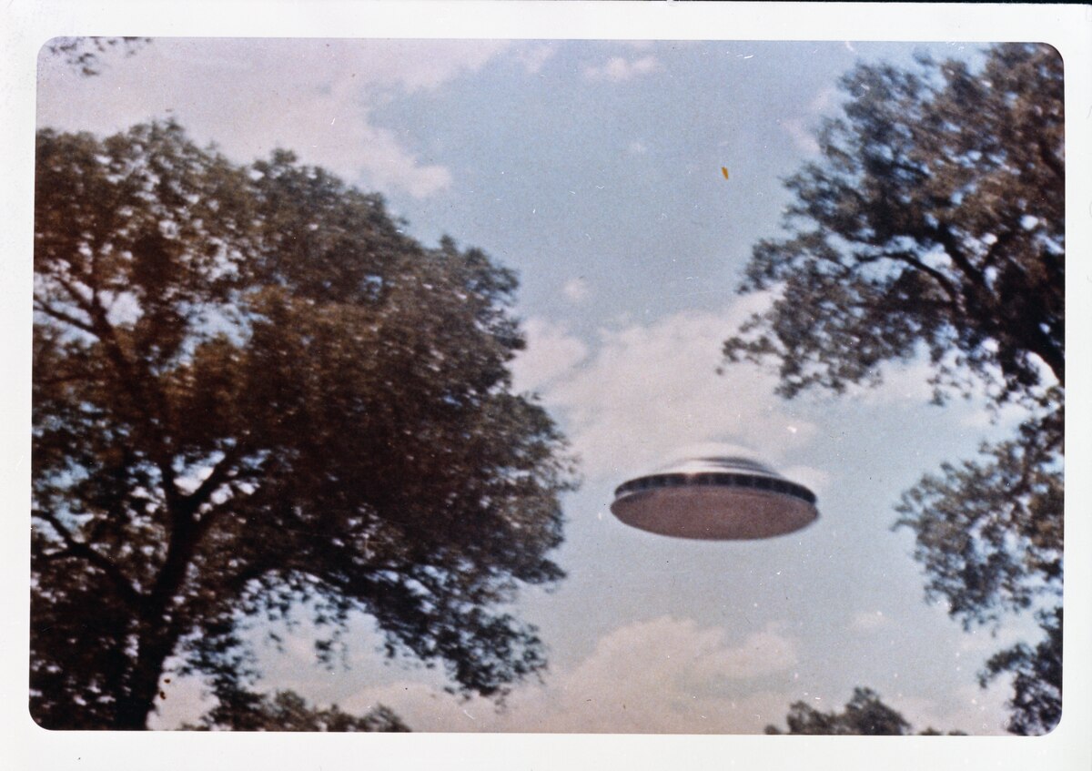 images_my_ideas_16-4/16_WC_Flying_saucer_from_US_Nat_Archives_Records_Admin.jpg