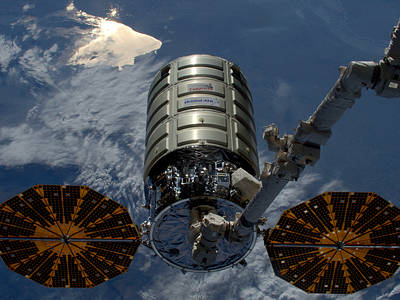 images_my_ideas_16-5/16_NASA_ISS_Cargo_Rendezvous.jpg