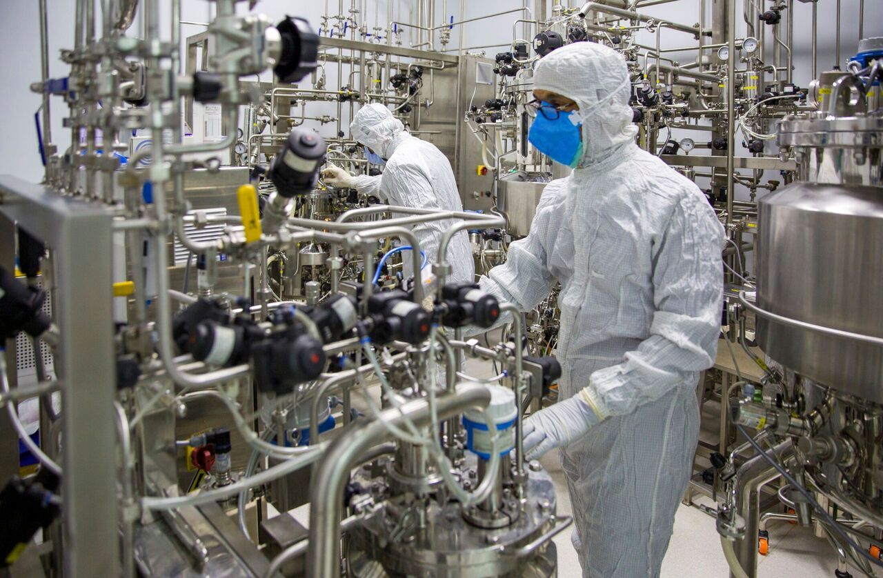 images_my_ideas_24/24_WC_Tehran_Times_COVIran_Barekat_vaccine_production_03.jpg