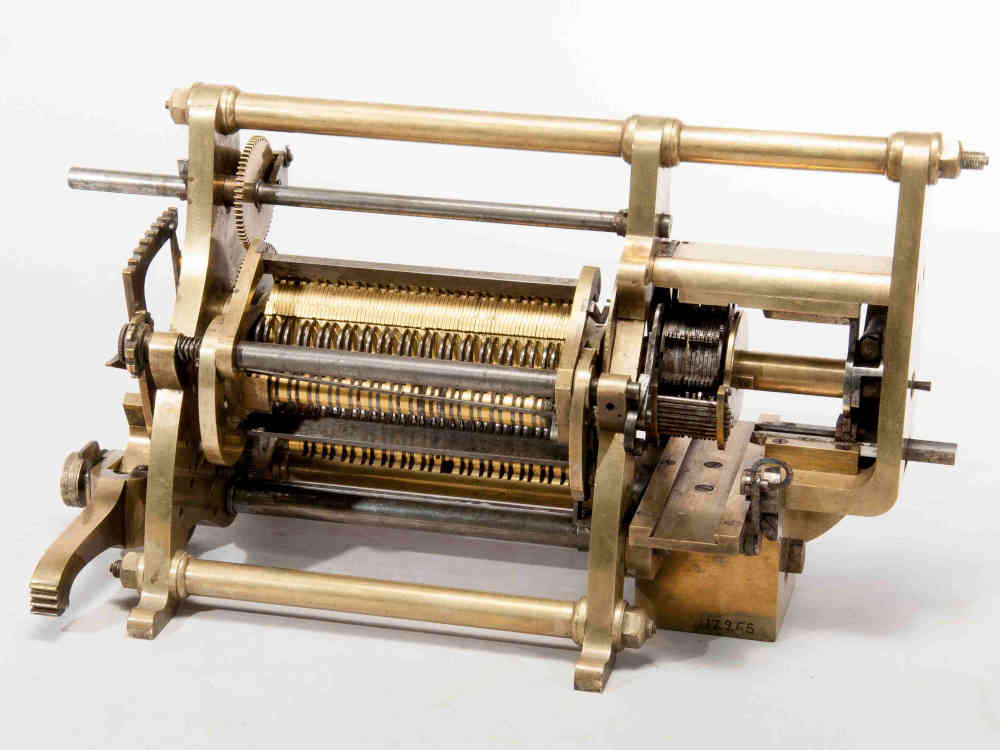 images_my_ideas_30/30_WC_Peter_Hall_Martin_Wibergs_difference_engine.jpg